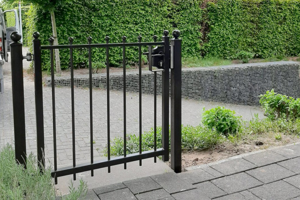 Tuinpoort naar eigen ontwerp