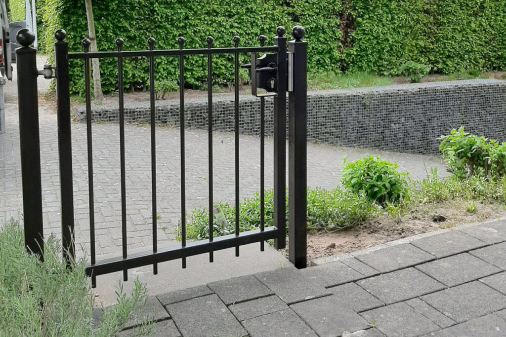 Tuinpoorten laten lassen