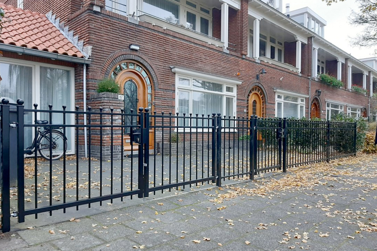 Stalen sierpoort