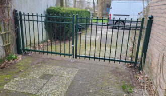 inrijpoort metaal