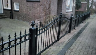 Voordelen metalen inrijpoort