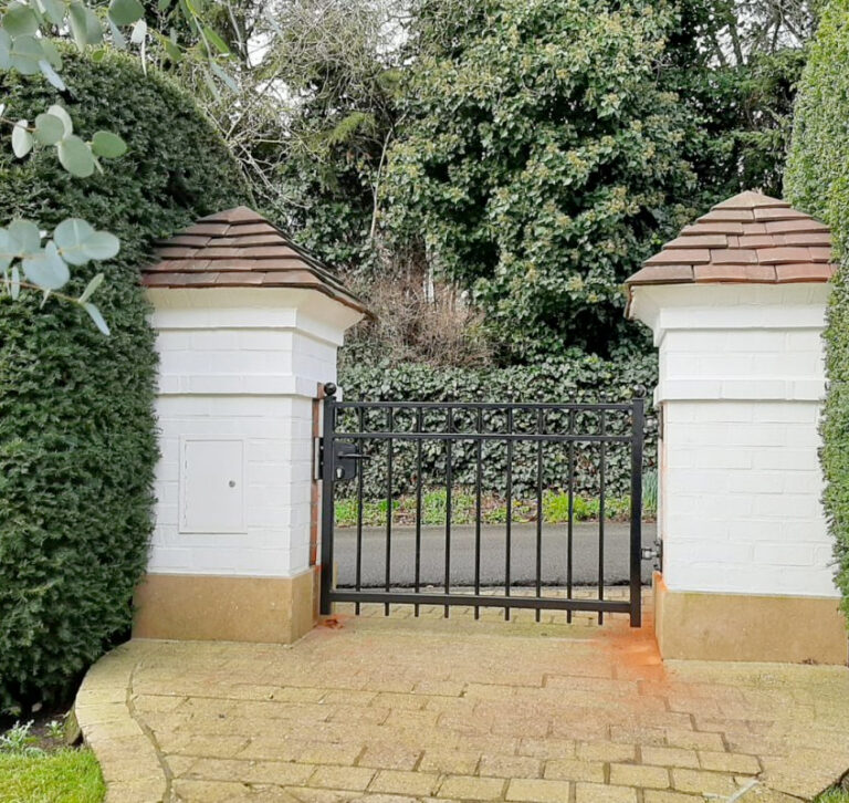 Tuinpoorten laten installeren