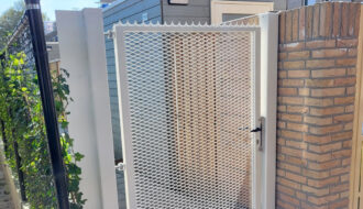 Tuinpoorten laten plaatsen
