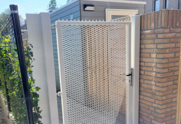 Tuinpoorten laten plaatsen