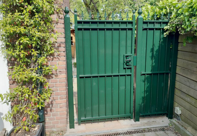 Tuinpoorten op maat bestellen