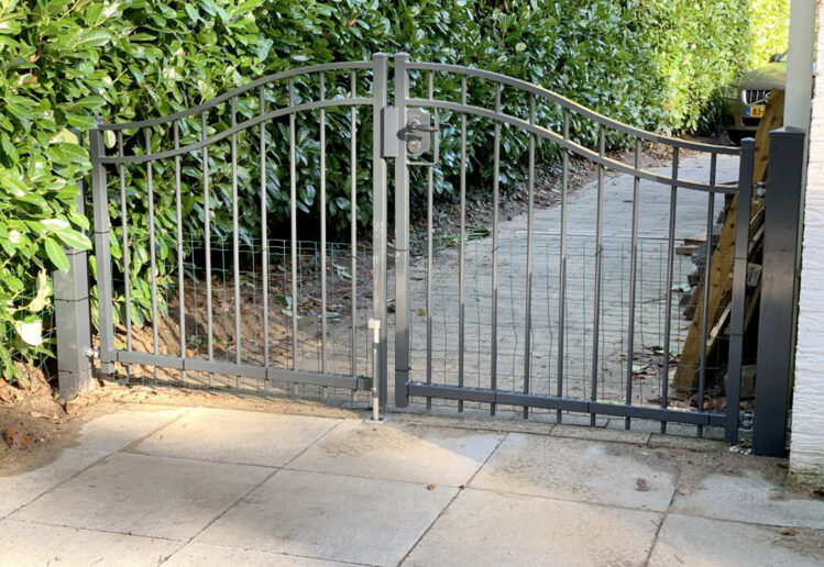 Tuinpoorten op maat kopen