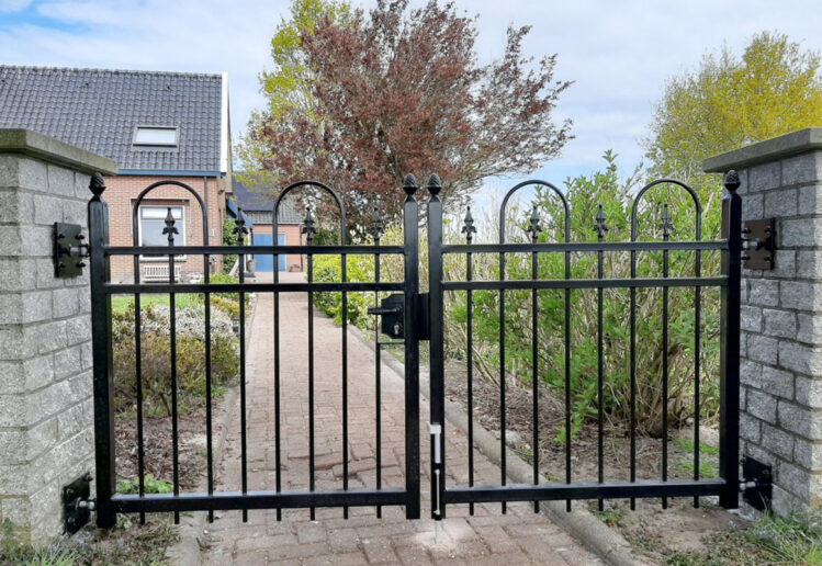 Tuinpoorten op maat online bestellen