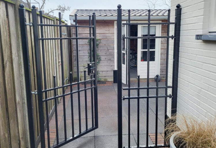 Tuinpoorten op maat online kopen