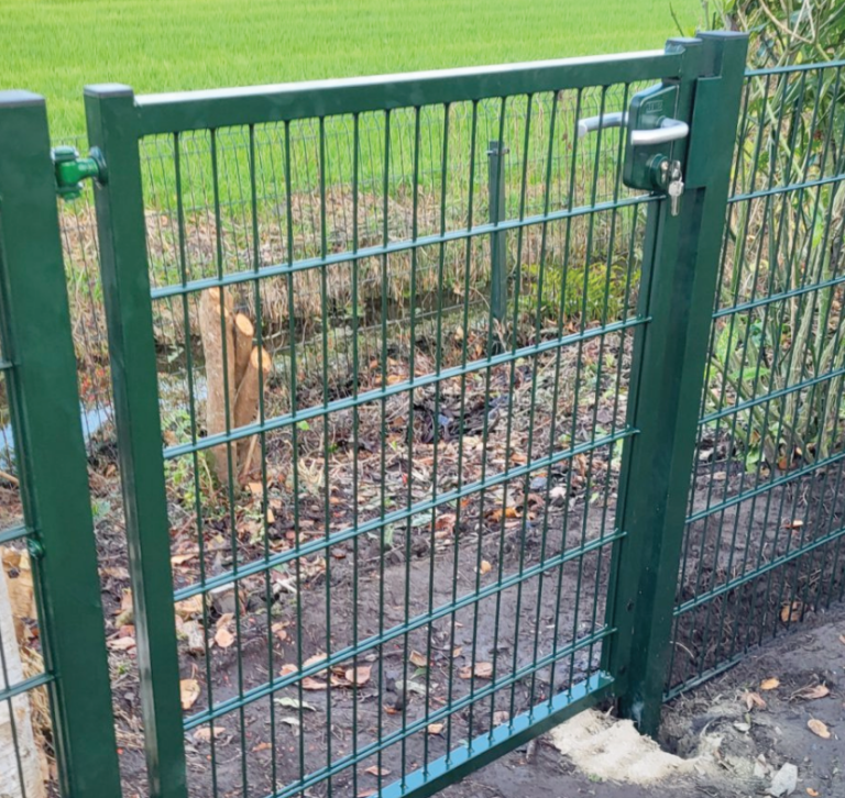 Dubbelstaafmat tuinpoort laten plaatsen