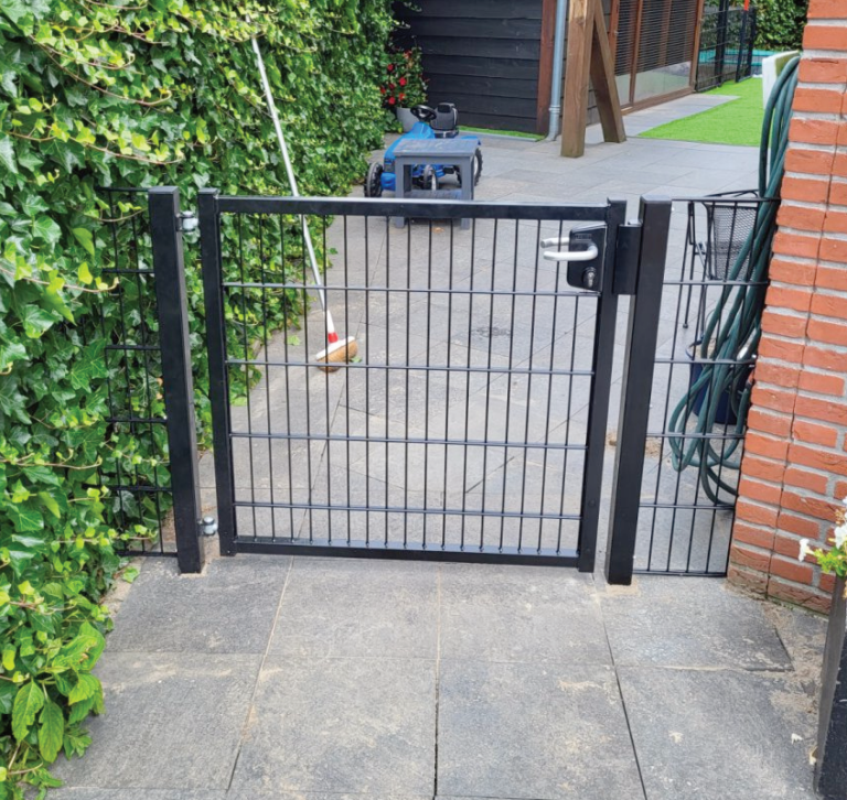 Dubbelstaafmat tuinpoort zelf plaatsen