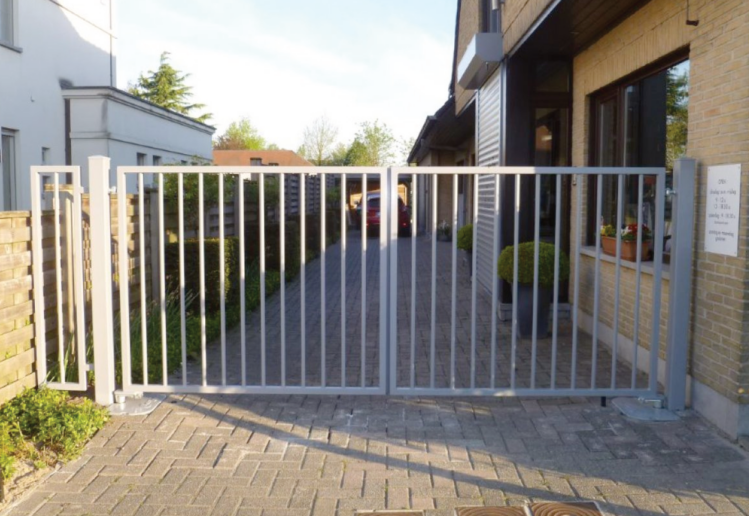 Webshop met stalen poorten