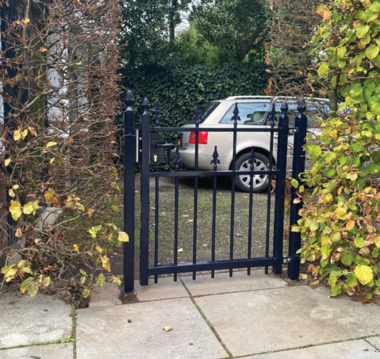 Poort laten plaatsen in Friesland