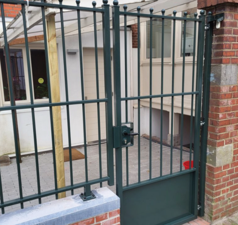 Poort laten plaatsen in Groningen