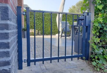 Stalen looppoort model A03