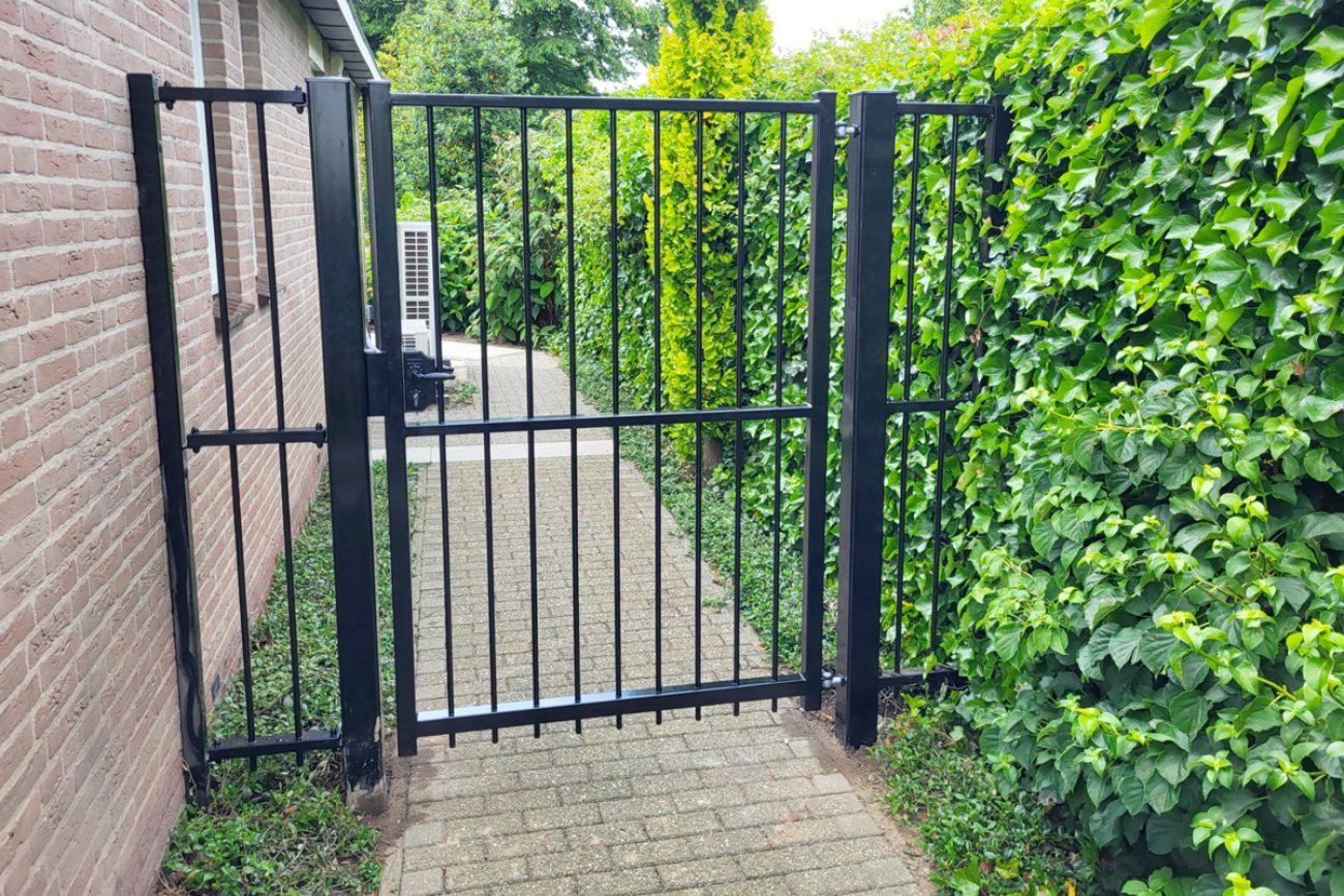 Looppoort bij een woning